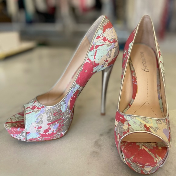 Like New Boutique 9 Multi-Colored Platform Heel 7.5M - Picture 3 of 5